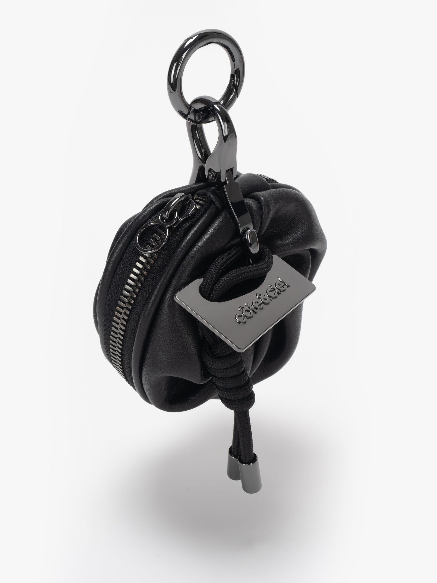 Aóos Nano Alias Leather