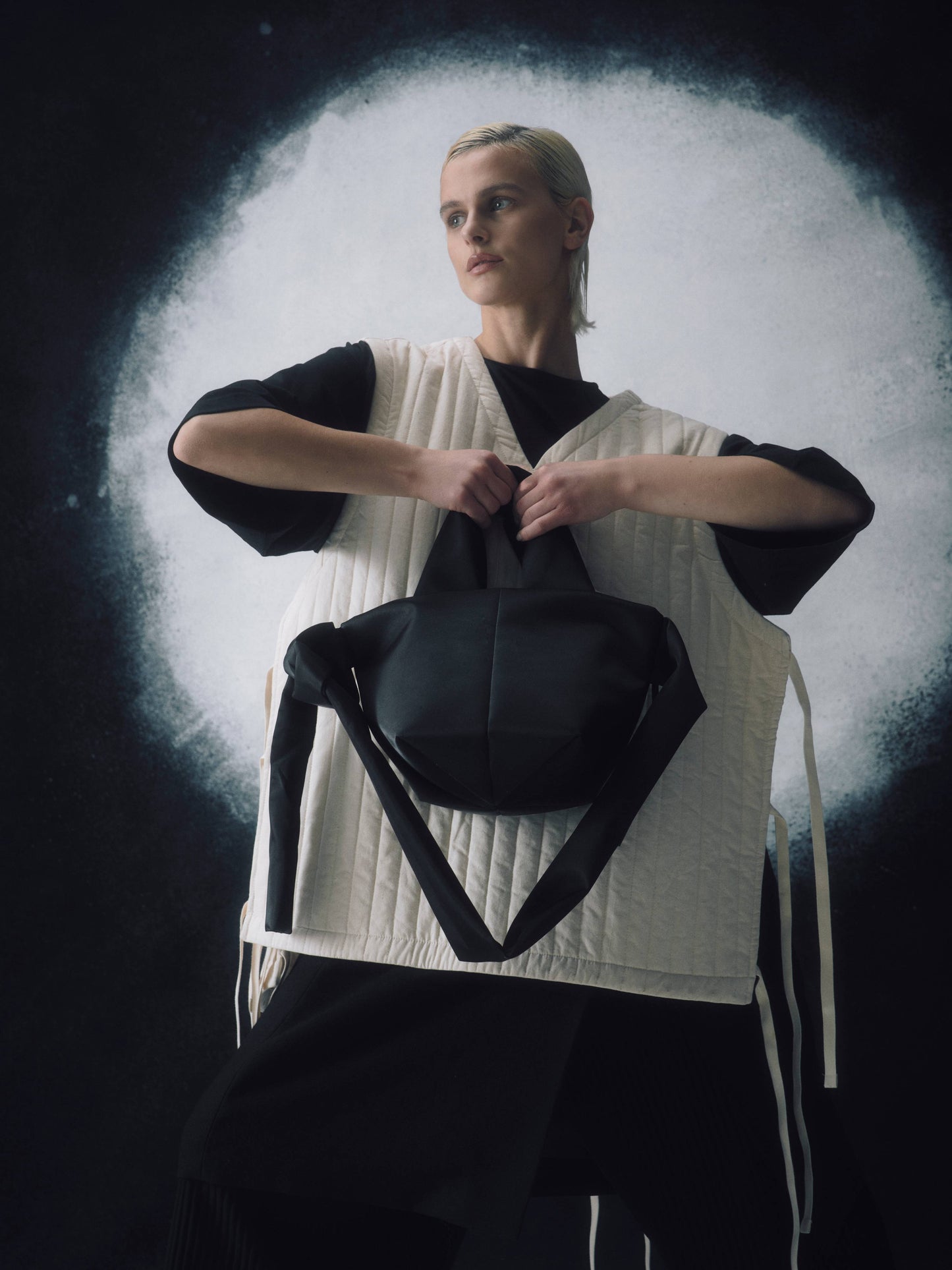 AMU MINI SLEEK BLACK