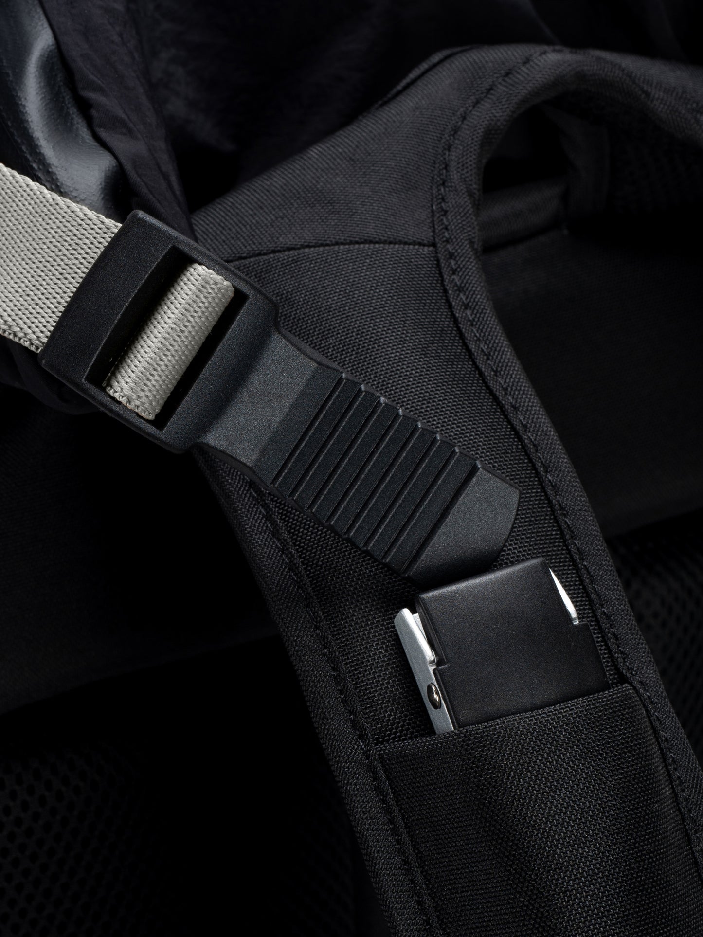 Nile S Smooth Black Colour Accent