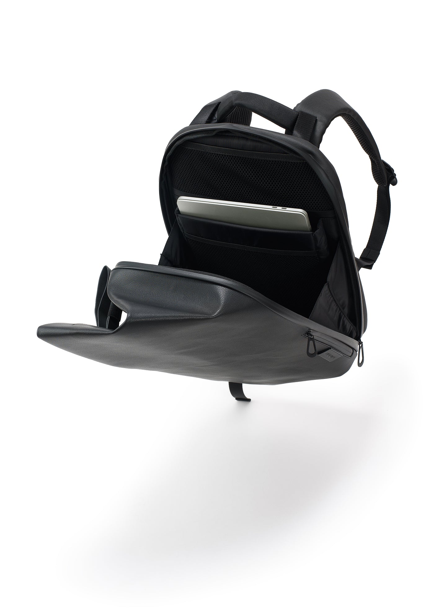 ISAR M ALLURA RECYCLED LEATHER BLACK