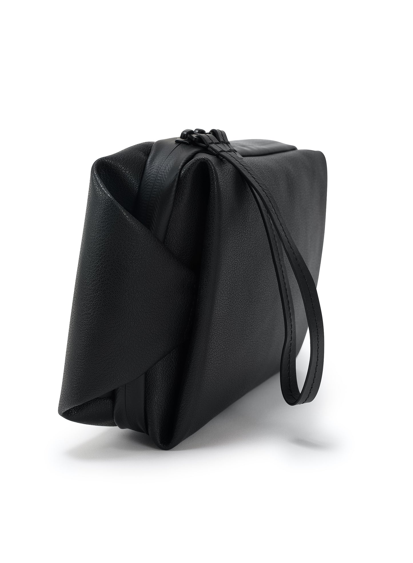 ARNO ALLURA RECYCLED LEATHER BLACK