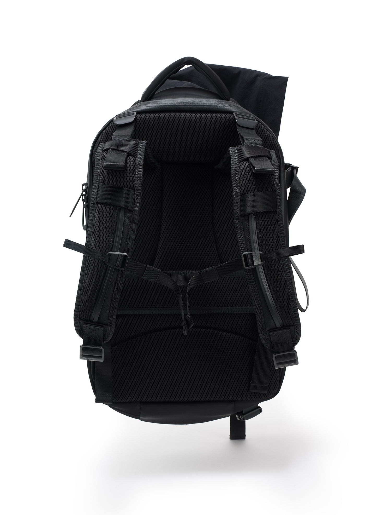 Isar M KOMATSU ONIBEGIE NYLON BLACK