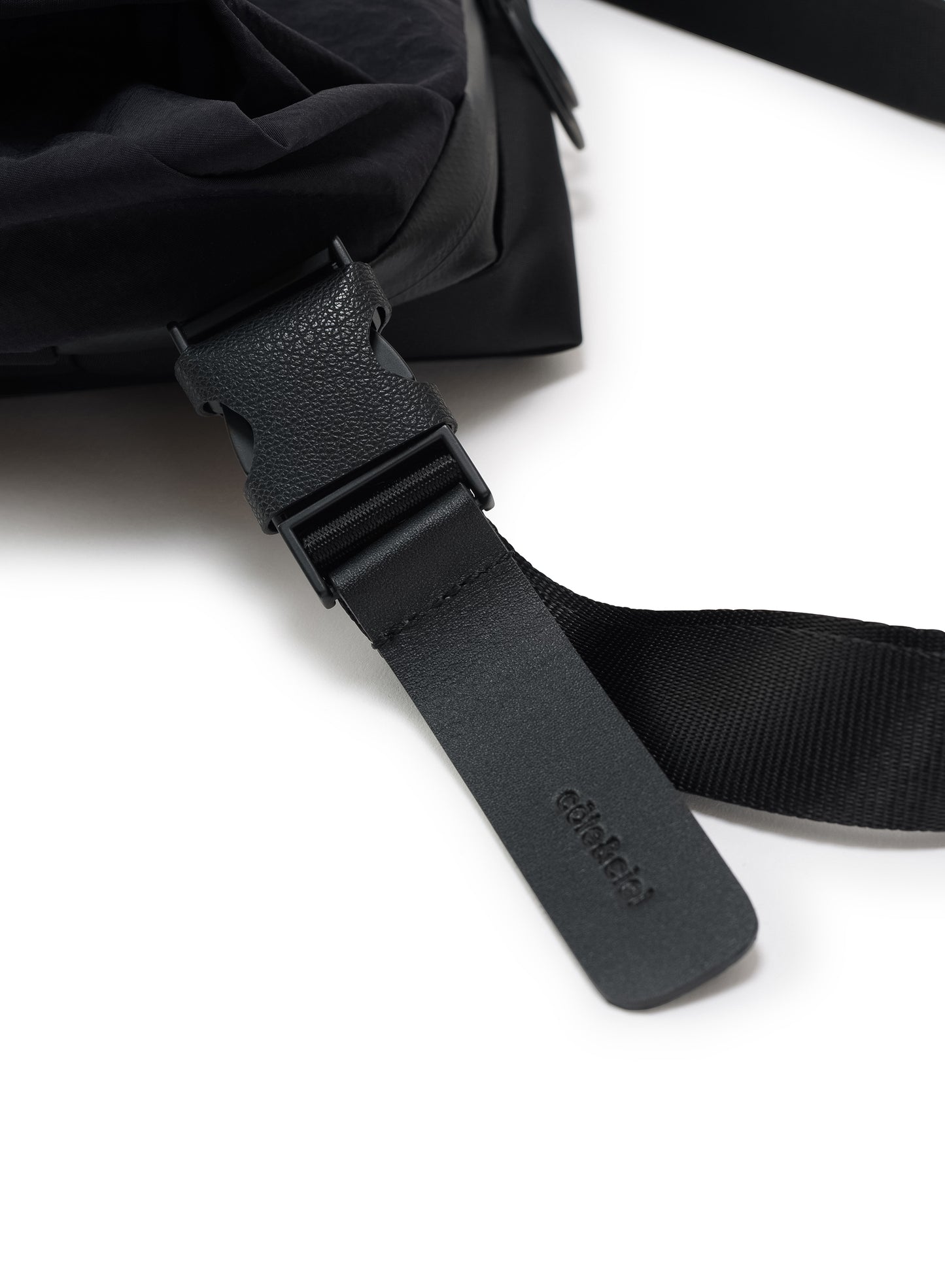 NEDA KOMATSU ONIBEGIE NYLON BLACK