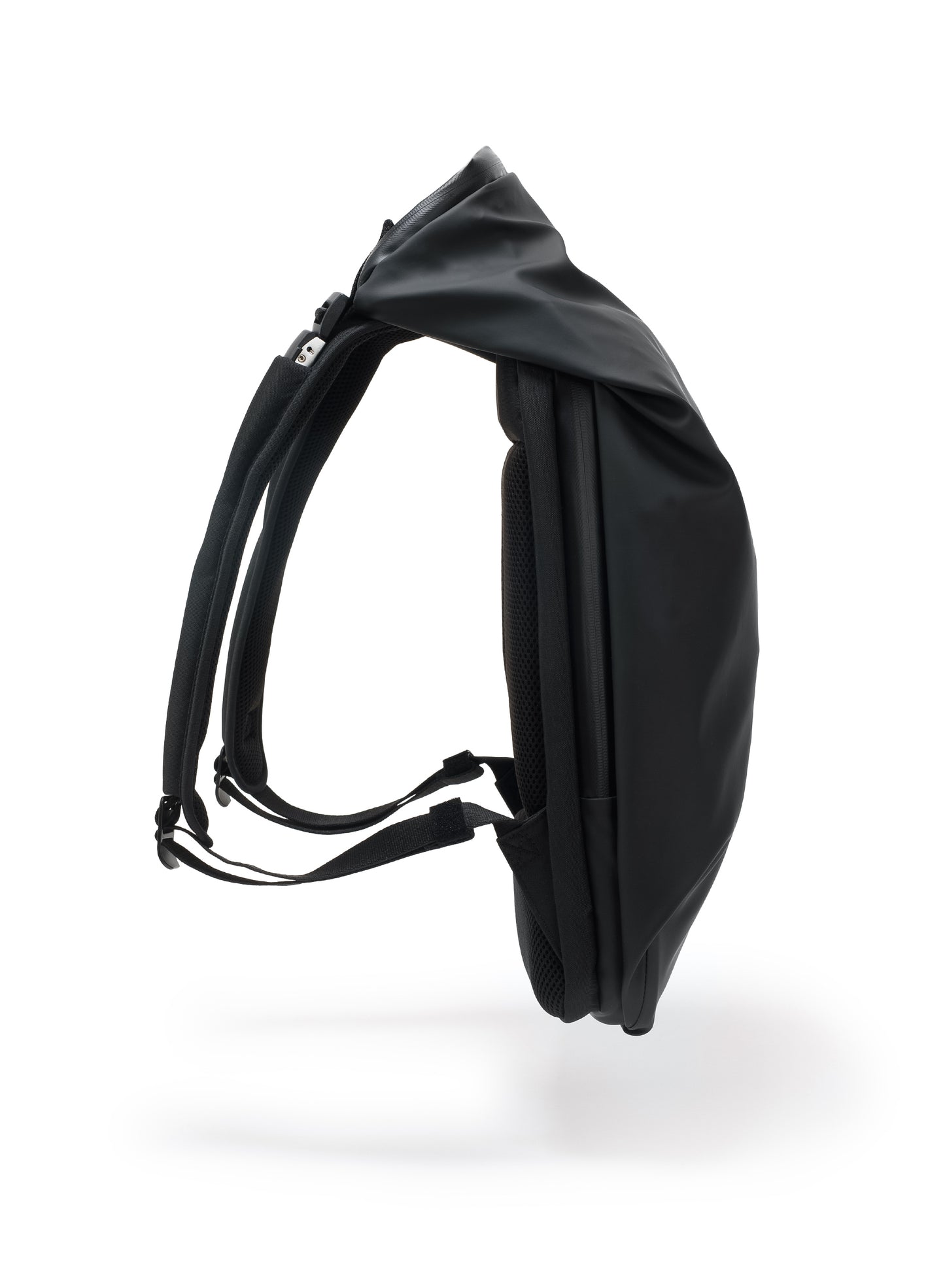 Nile S Obsidian Black