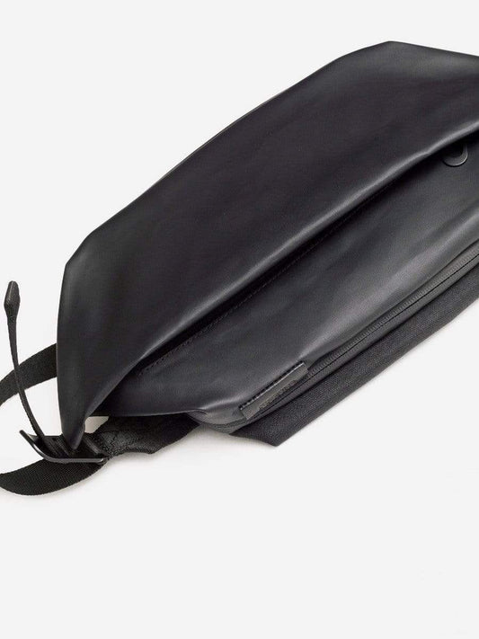 Isarau S Obsidian Black