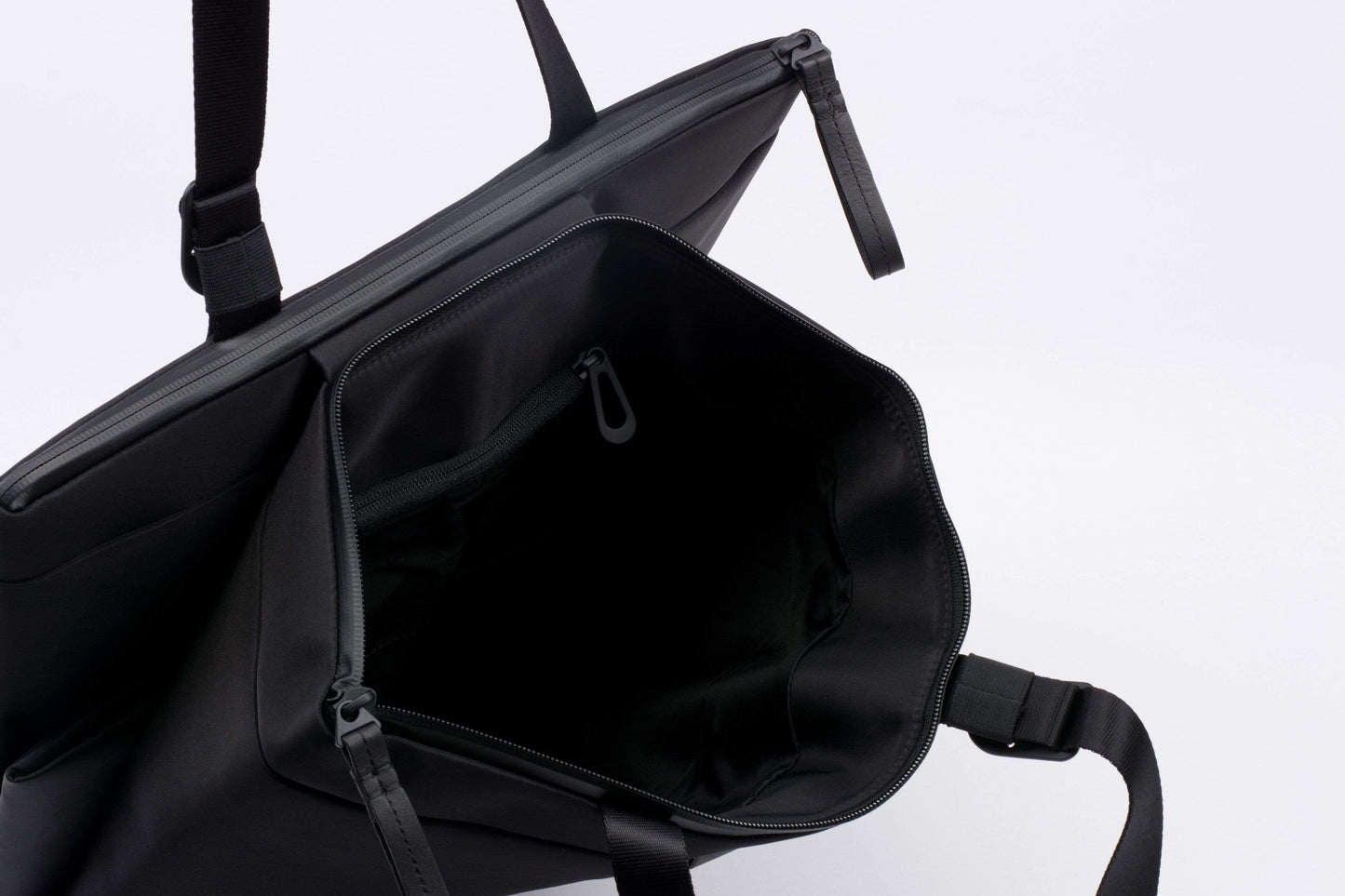 Salm Sleek Black