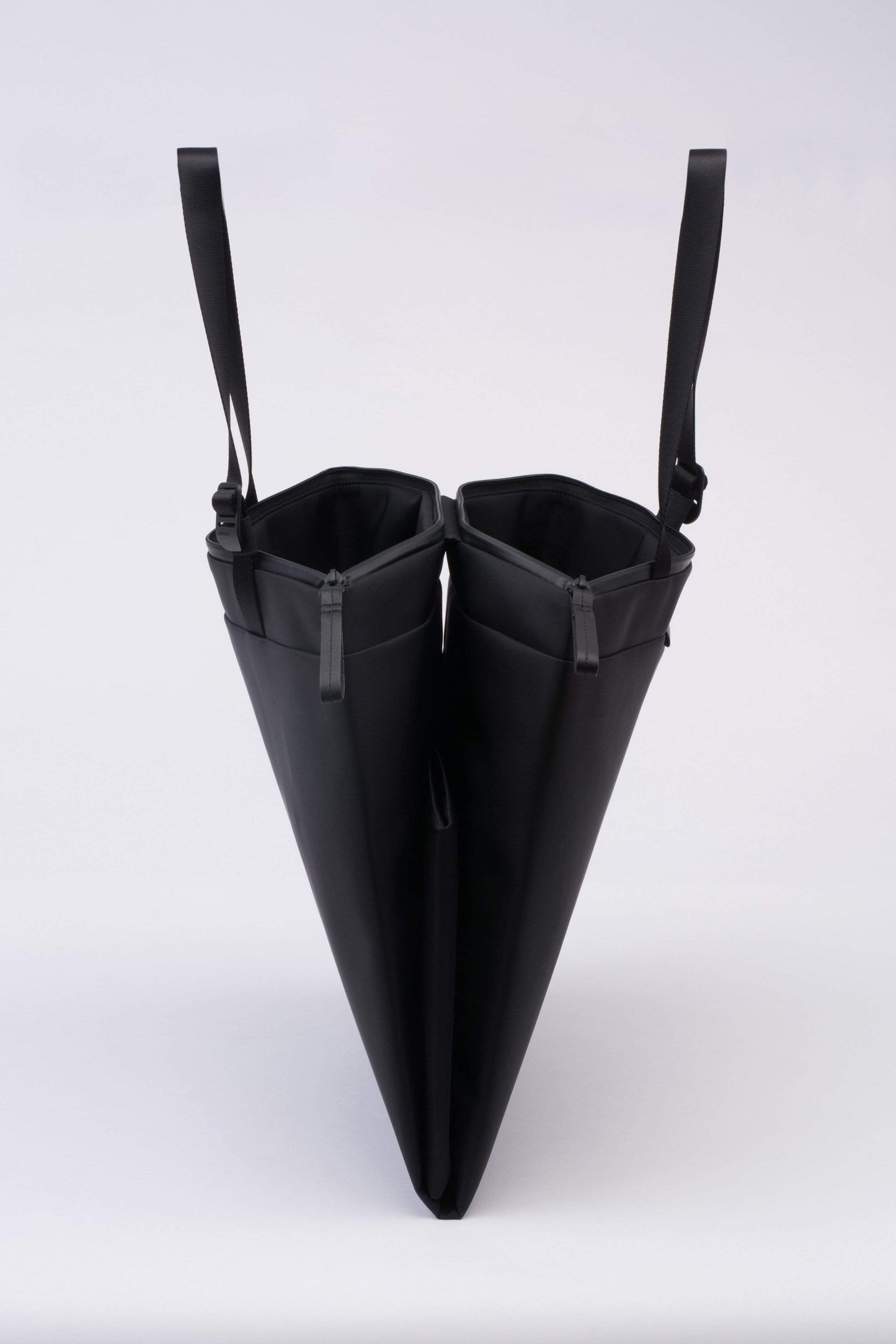 Salm Sleek Black