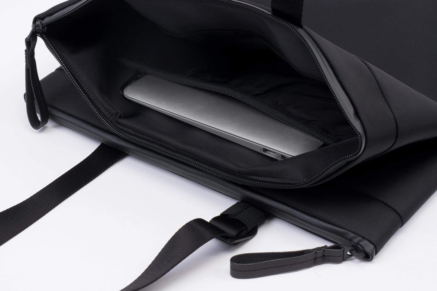 Salm Sleek Black