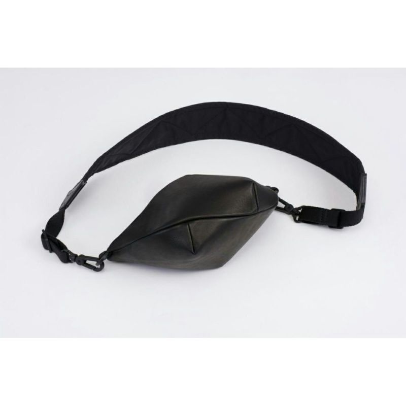 CAILLOU M Sleek Nylon Black