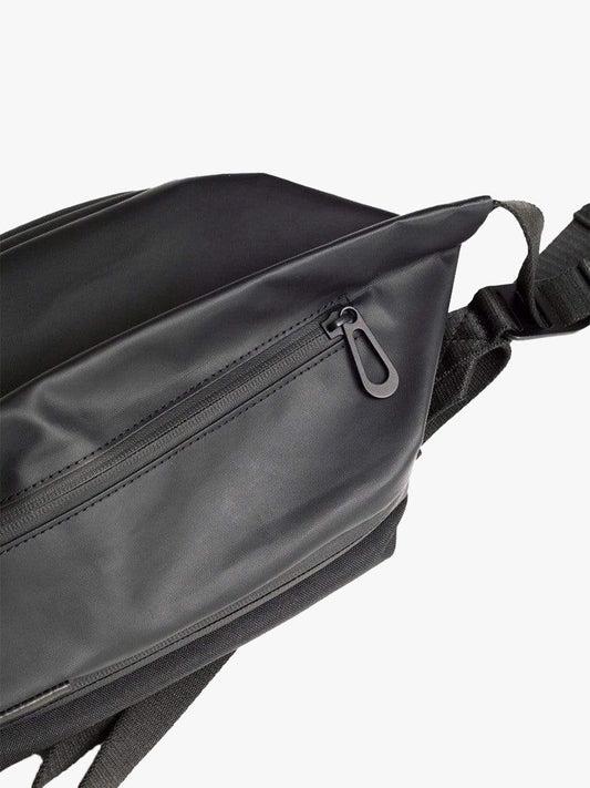 Isarau S Obsidian Black