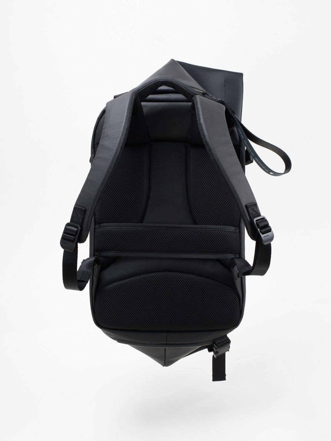 ISAR M ALLURA RECYCLED LEATHER BLACK