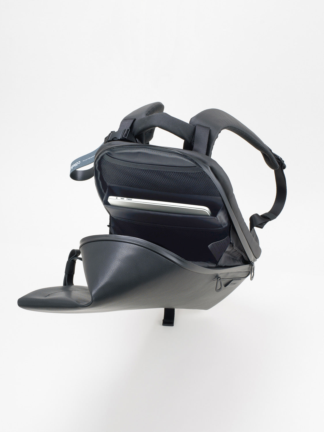 ISAR M ALLURA RECYCLED LEATHER BLACK