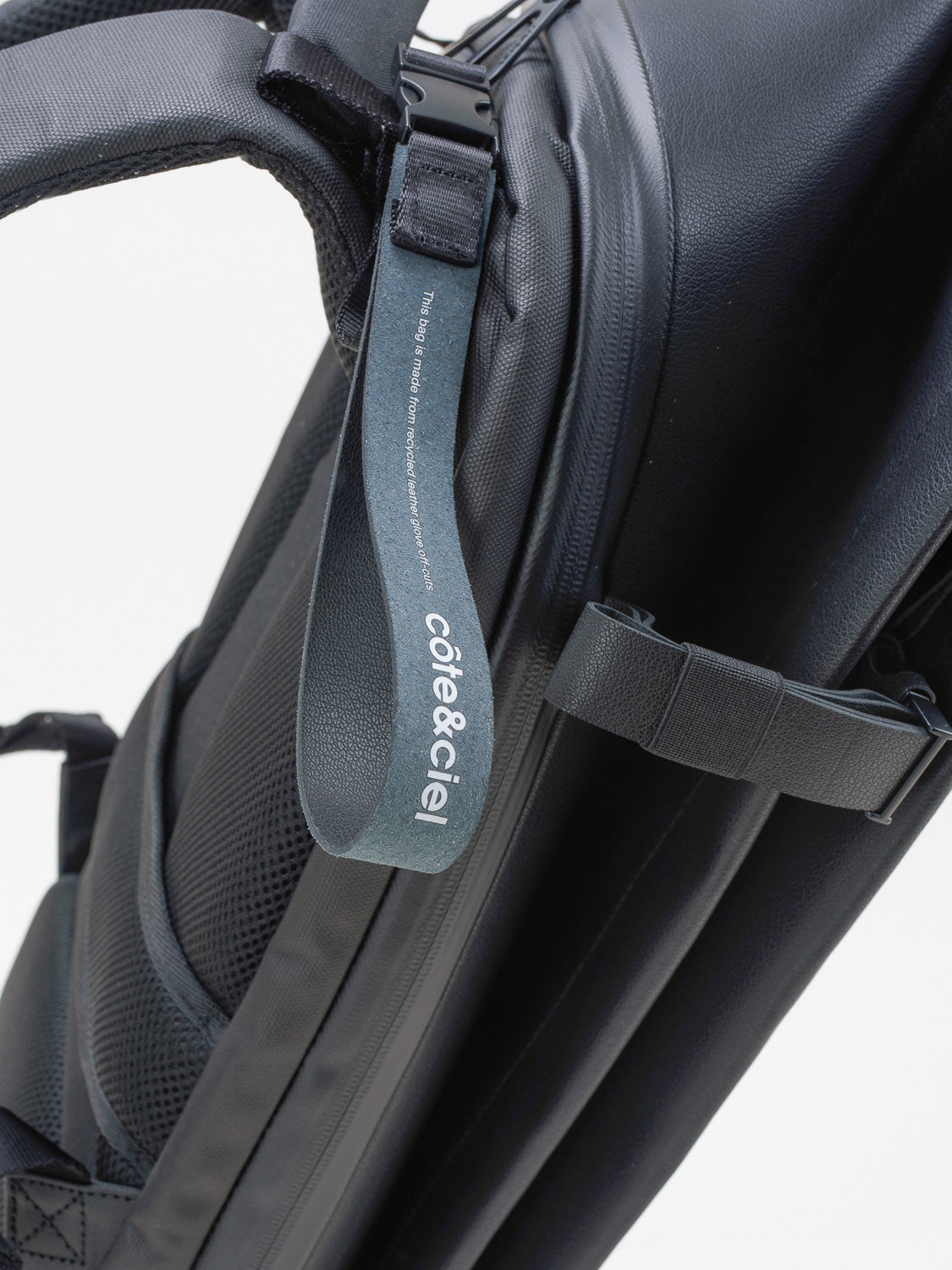 ISAR M ALLURA RECYCLED LEATHER BLACK