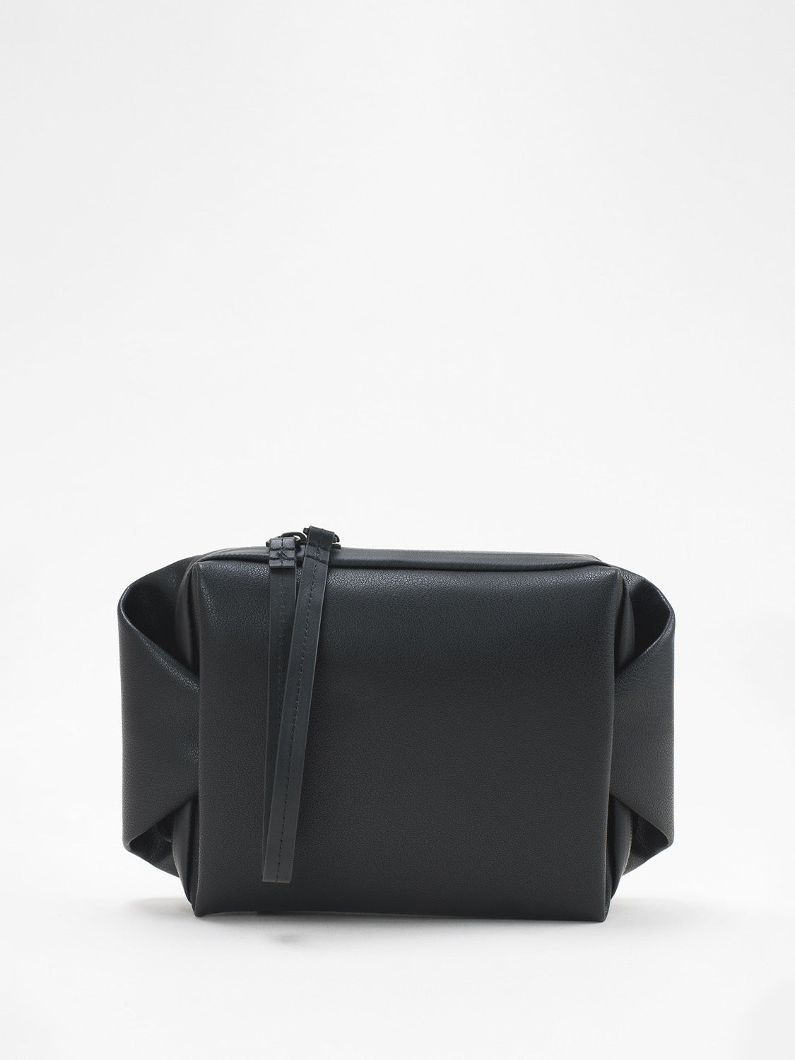 Cote＆Ciel ARNO ALLURA RECYCLED LEATHER ARNO ALLURA RECYCLED LEATHER BLACK côte&ciel Official