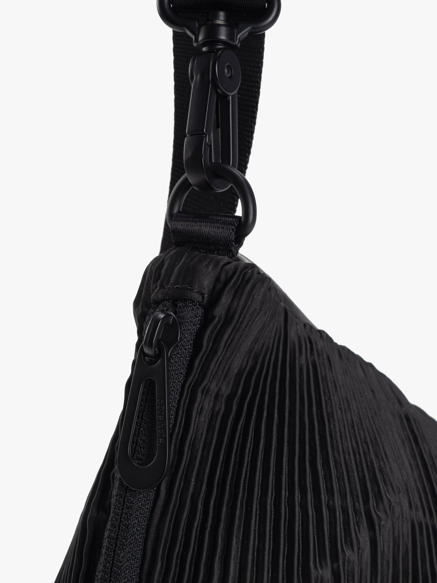 ORNE Pleated Black