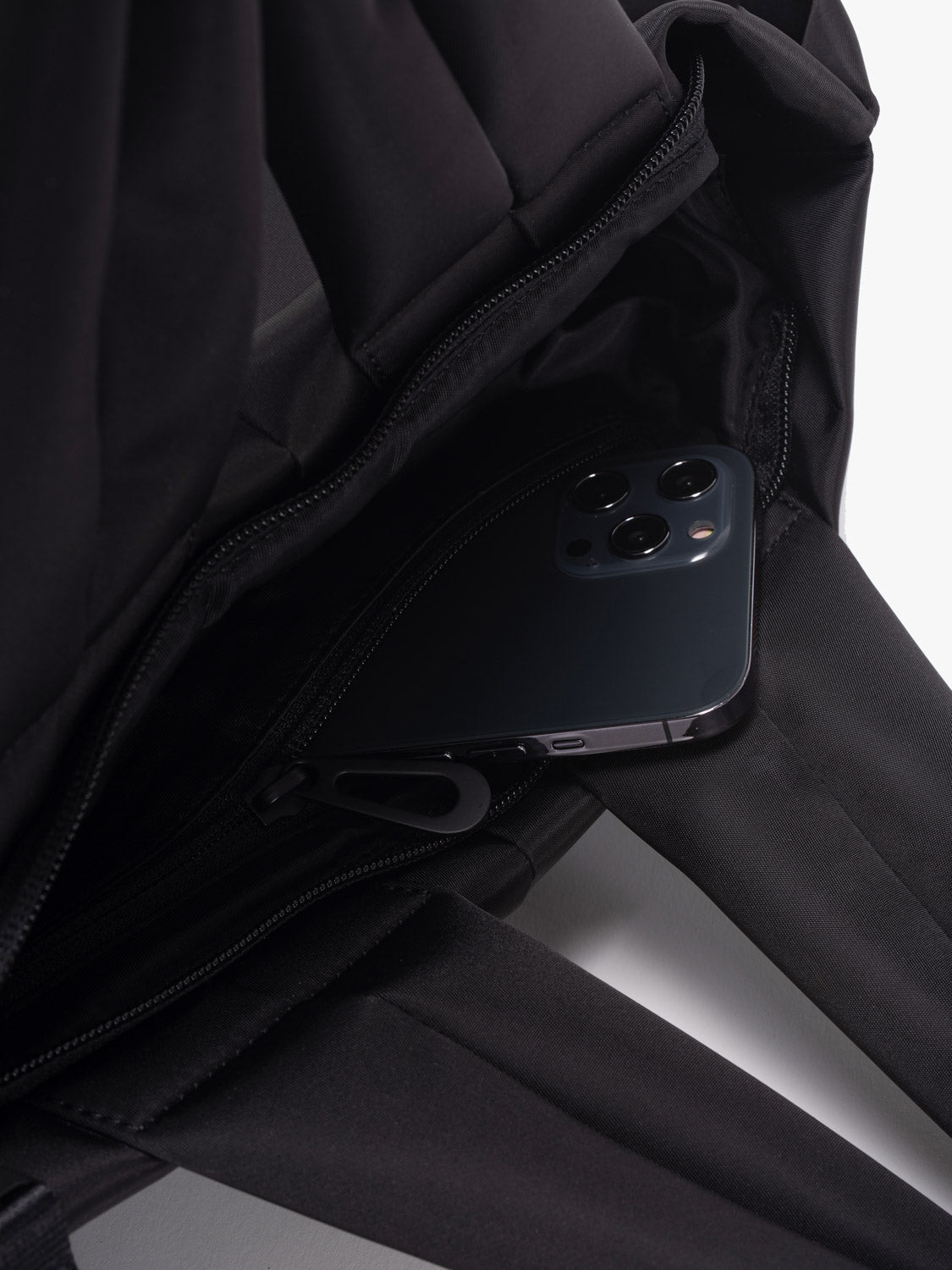 AMU MINI SLEEK BLACK