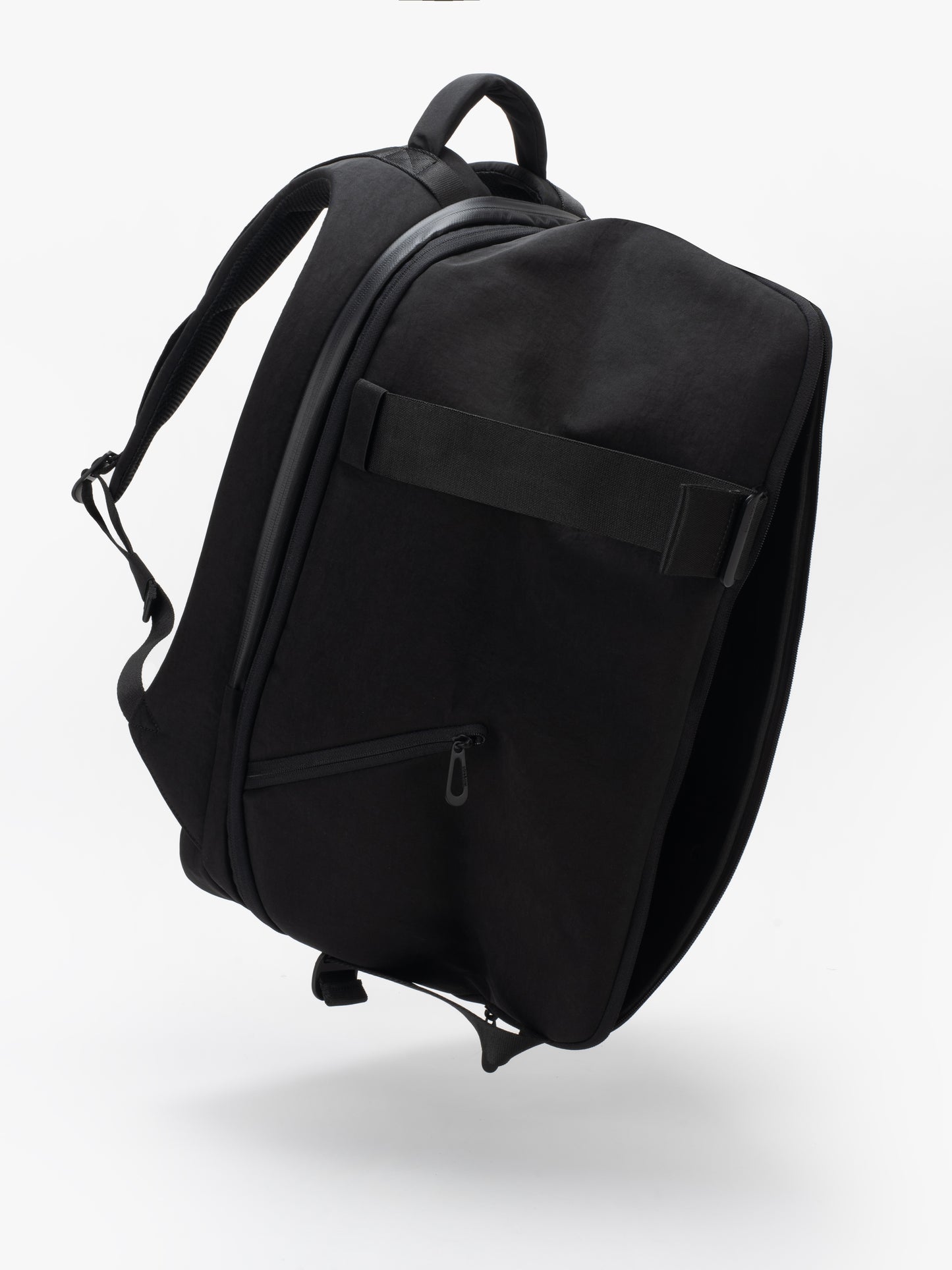 Isar M Round Carbon Black