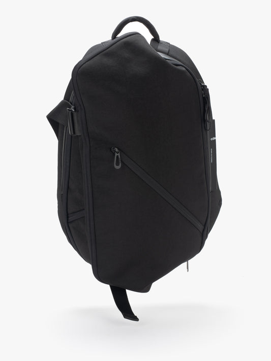 Isar M Round Carbon Black