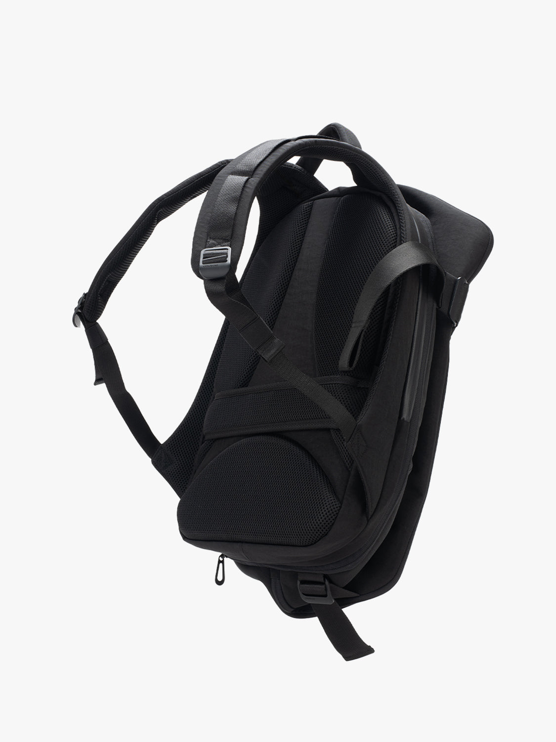 Isar M Round Carbon Black