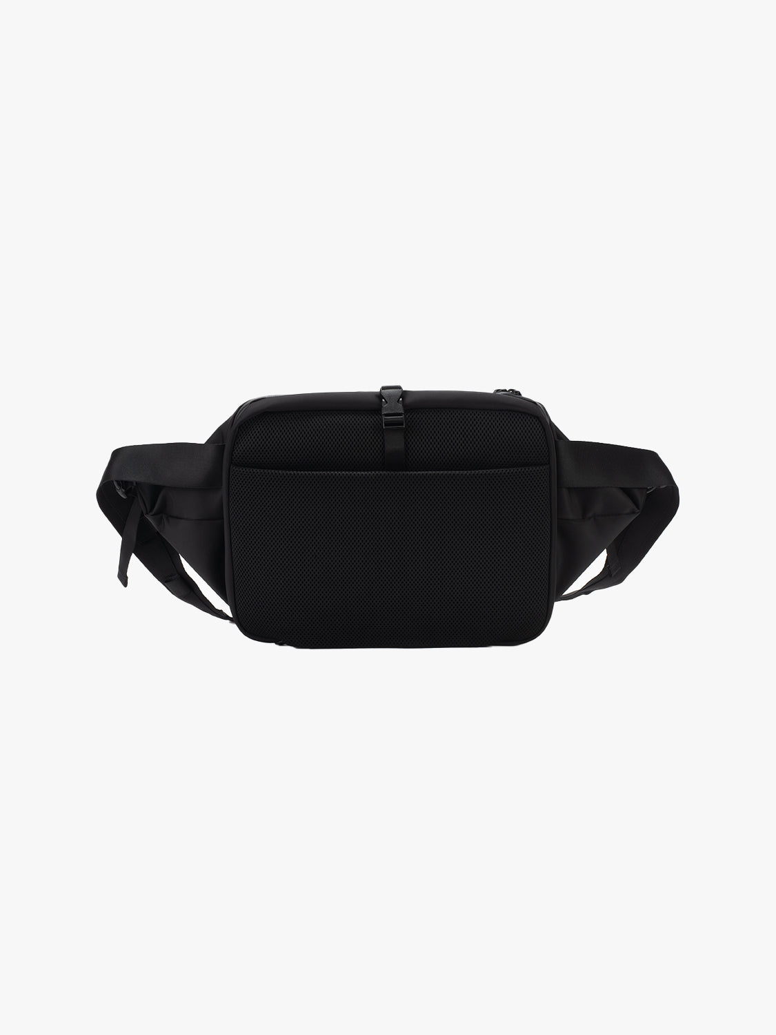 Isarau L Sleek Black