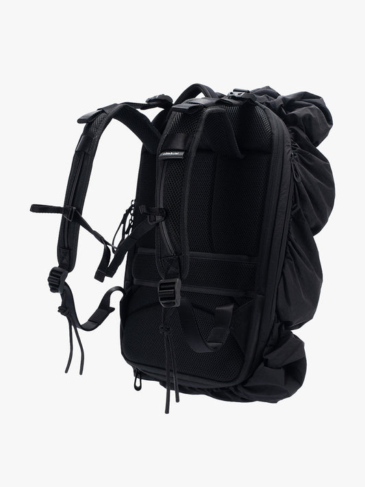 Drava Gathered Black