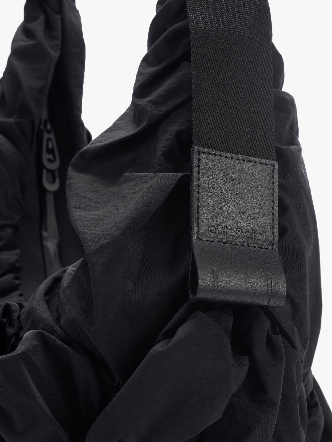 Hyco S Otra Gathered Black