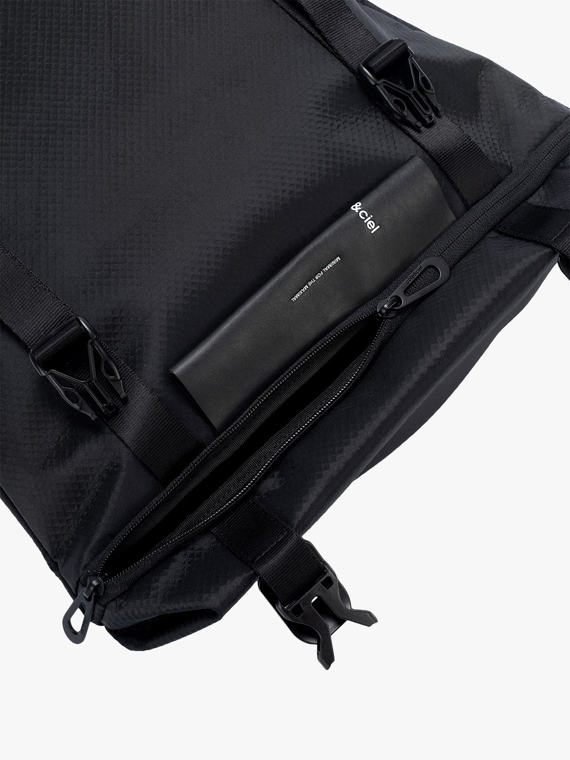 Venta Satellite Black