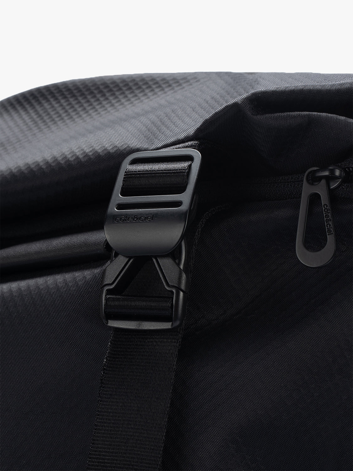 Venta Satellite Black