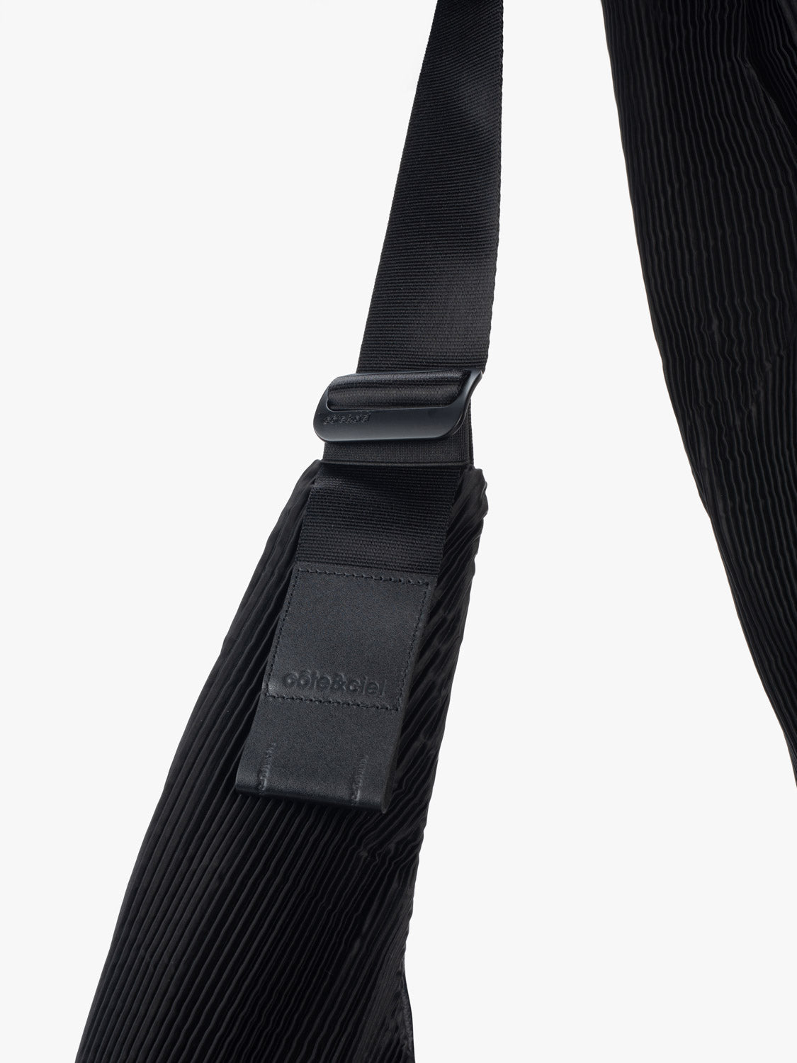 HYCO S Pleated Black