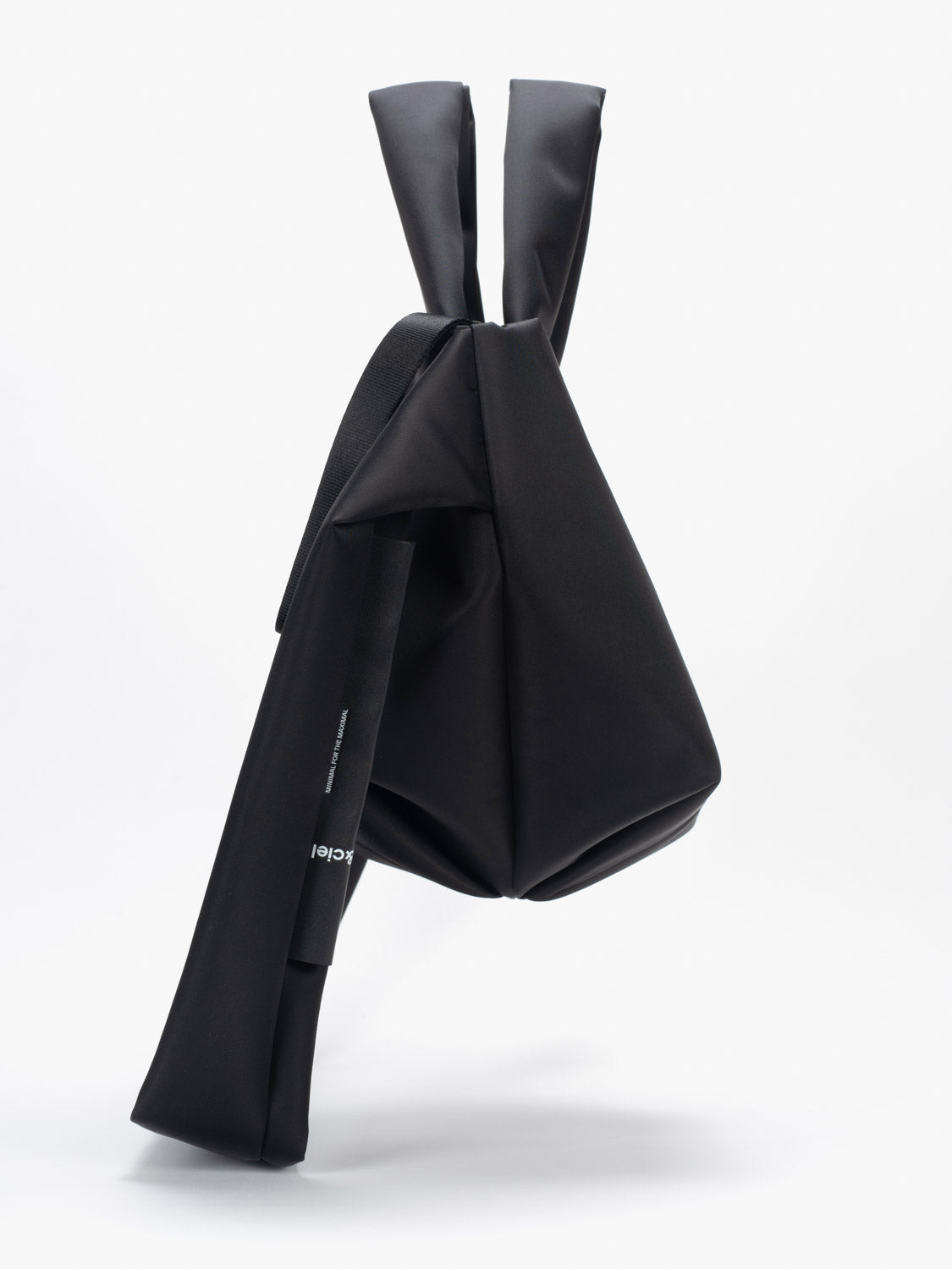 AMU MINI SLEEK BLACK