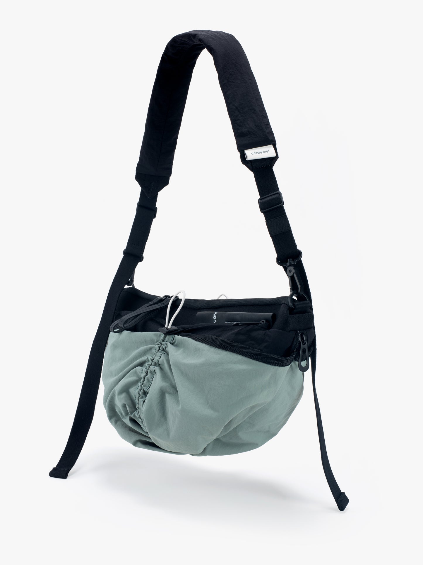 Orne Smooth Black - Sage Green