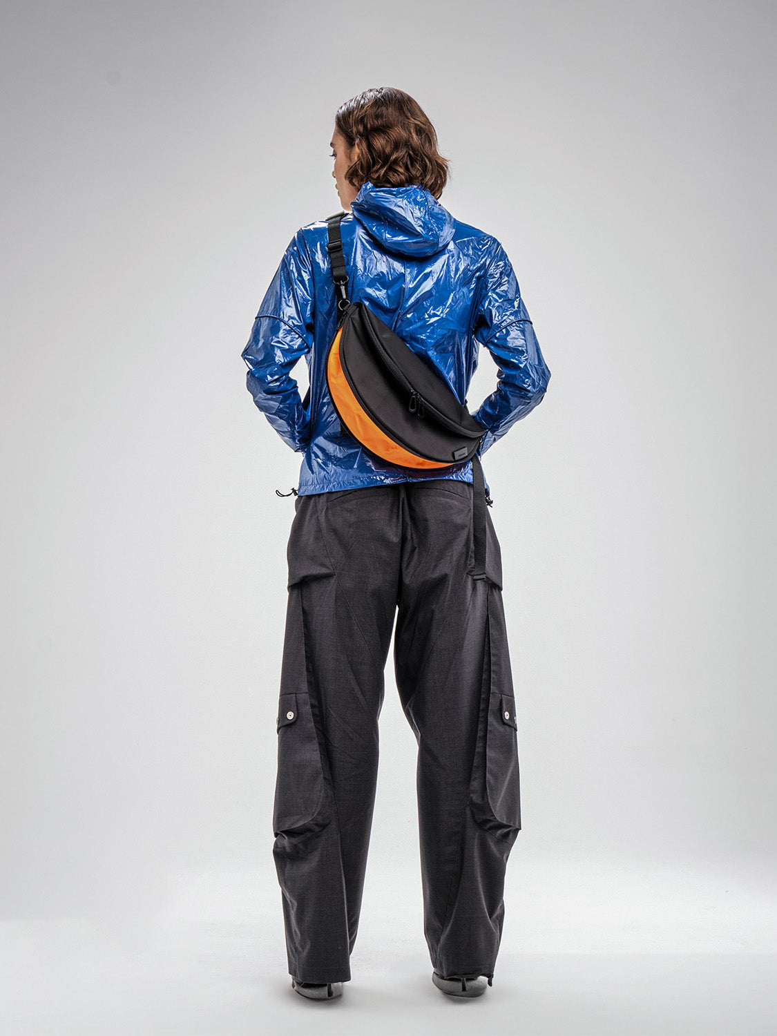 バッグ cote&ciel Hala S Sleek Black/Orange Hala S Sleek Black/Orange côte&ciel Official