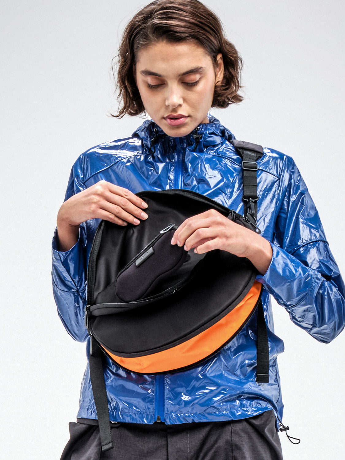 Hala S Sleek Black/Orange côte&ciel Official