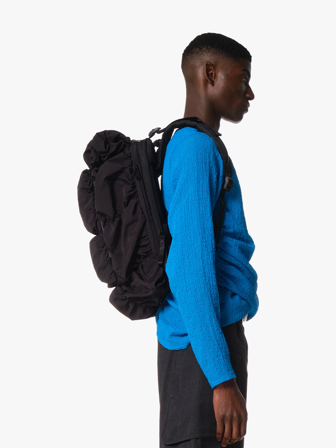 Drava Gathered Black