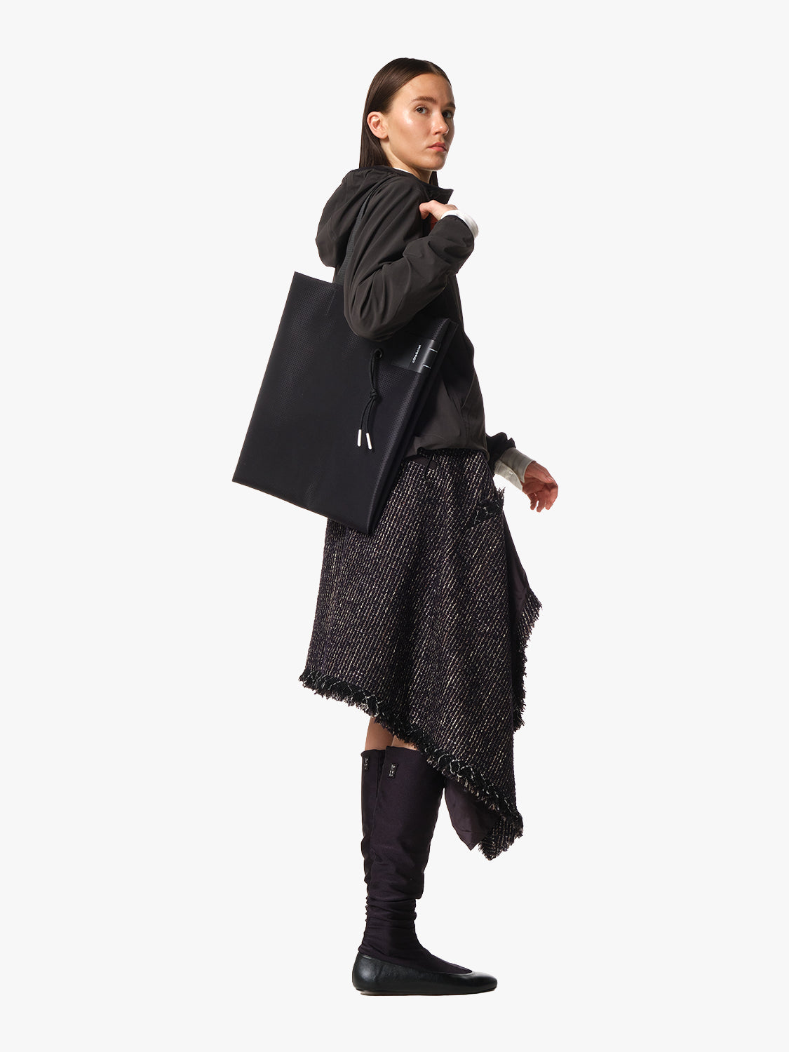 Todd Satellite Black